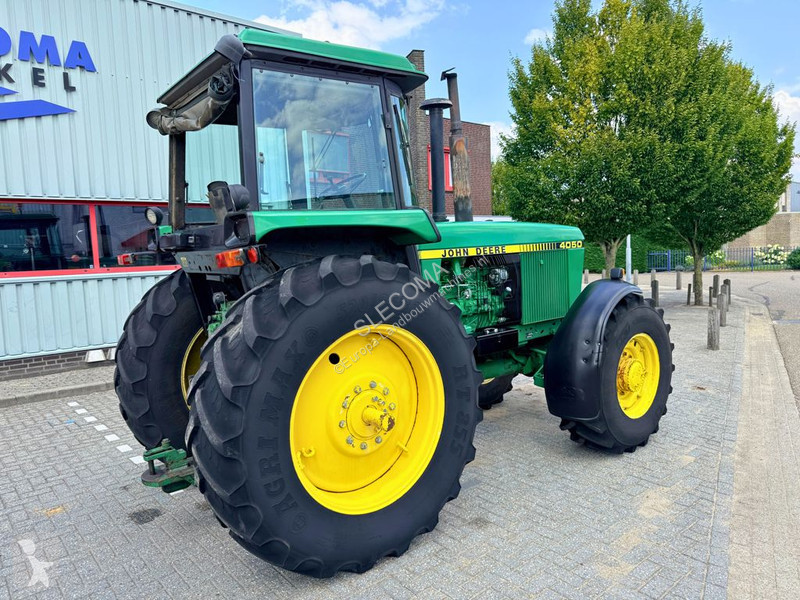 Lantbrukstraktor John Deere 4050 4WD