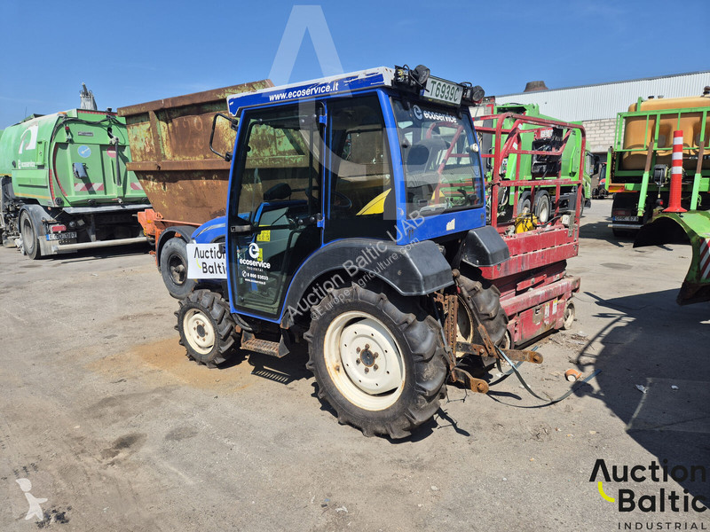 Трактор Iseki TH4295