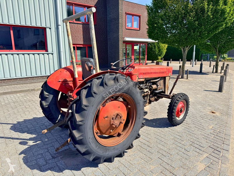 Landbrugstraktor Massey Ferguson 130 Tractor