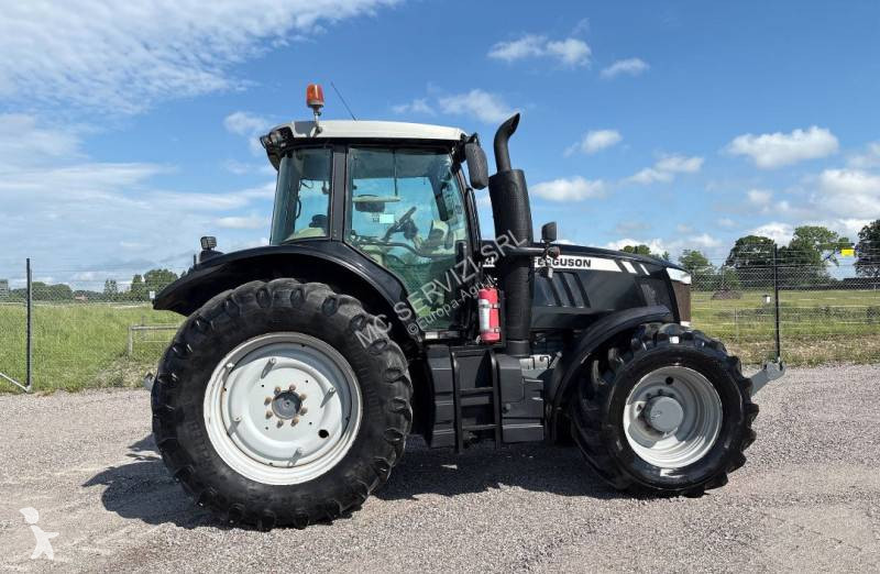 Massey Ferguson MF 7620 tractor