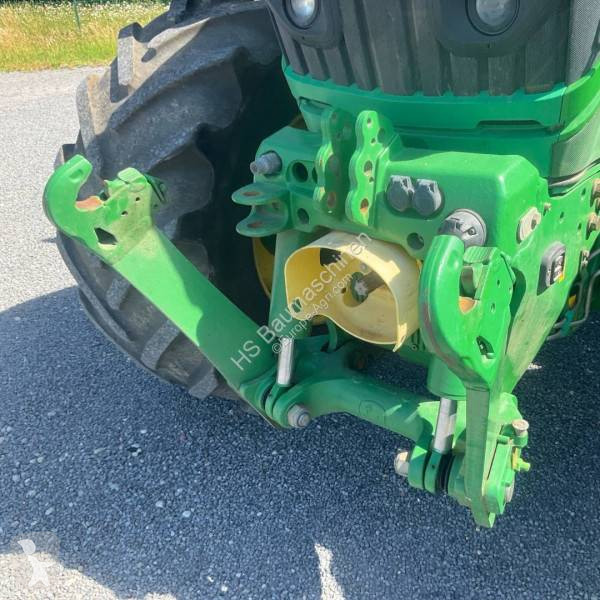 Tracteur agricole John Deere 6215R