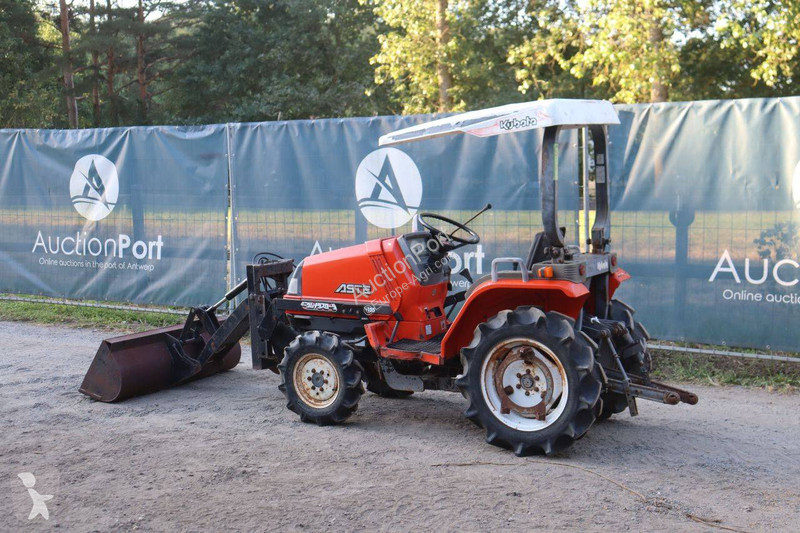 جرار زراعي Kubota A-155