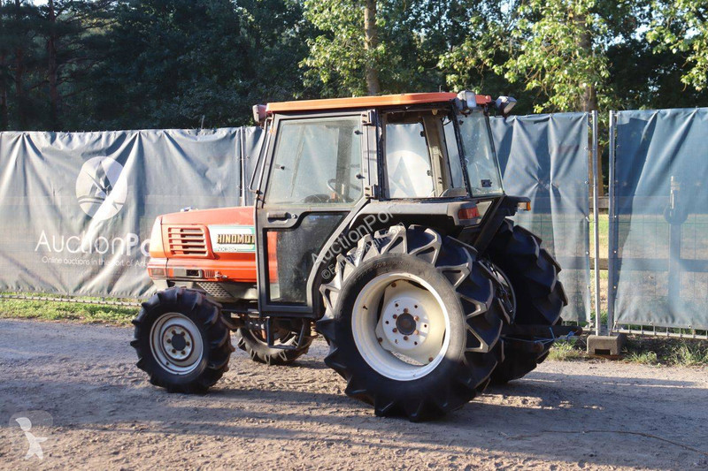 جرار زراعي Hinomoto NX320
