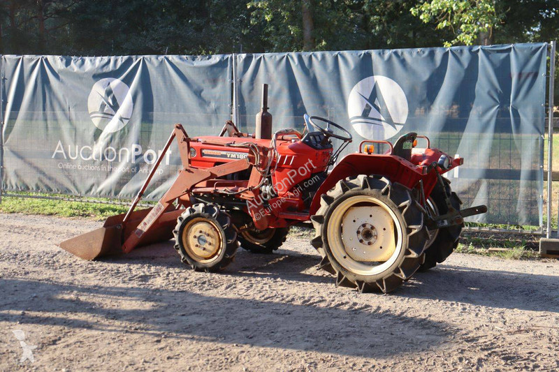 جرار زراعي Yanmar YM1802D