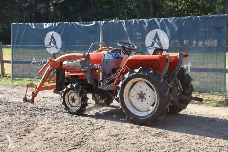 جرار زراعي Kubota GL-23