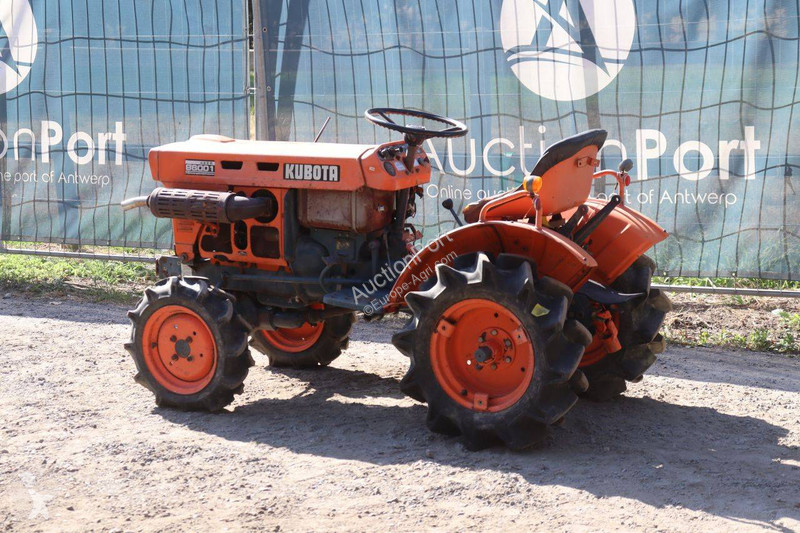 Tractor Kubota B6001