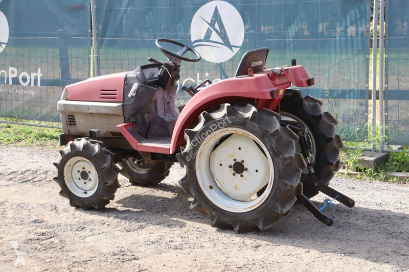 جرار زراعي Shibaura P185F