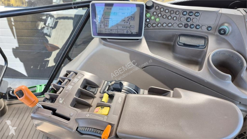 Zemědělský traktor John Deere 6125R AutoPower