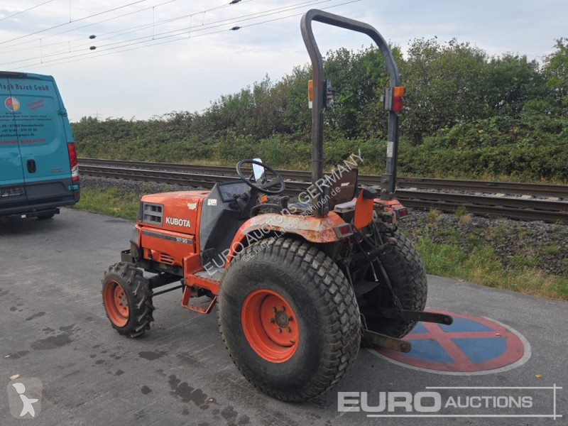 Tractor Kubota ST30
