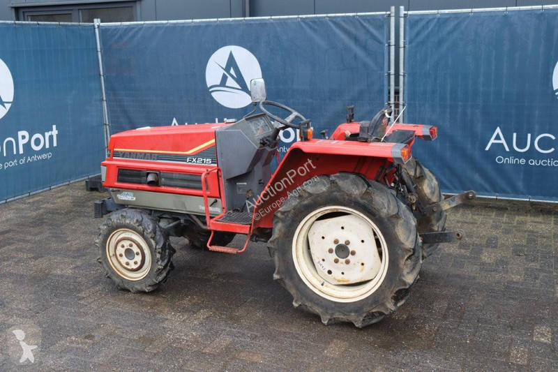 Сільськогосподарський трактор Yanmar...