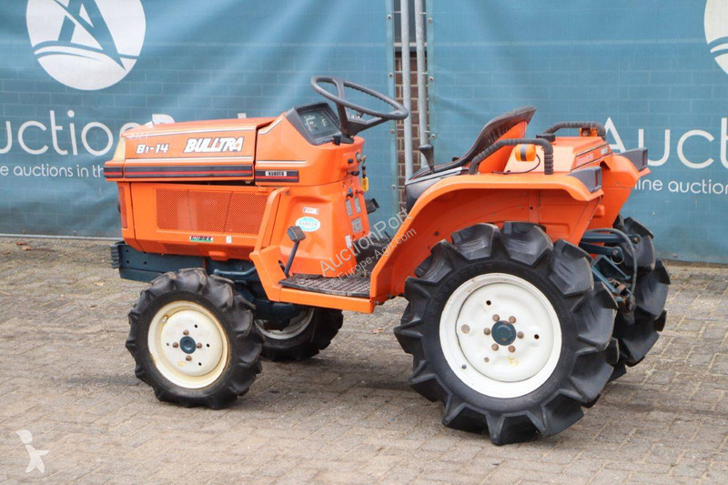 Сільськогосподарський трактор Kubota B1-14 Bulltra