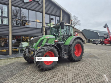 Сільськогосподарський трактор Fendt 720 vario profi plus