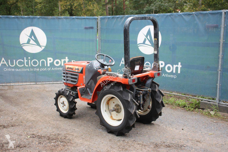 Сільськогосподарський трактор Kubota GB15