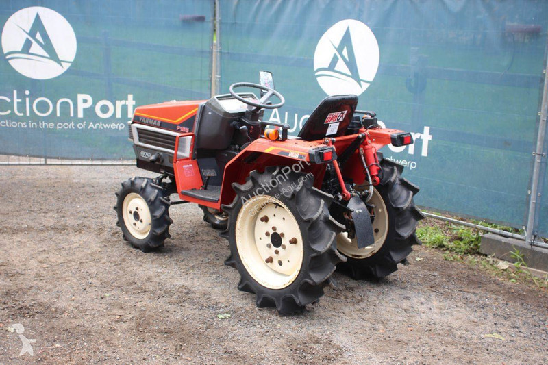Сільськогосподарський трактор Yanmar F165D
