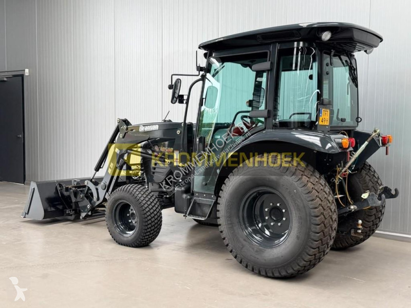 Ciągnik Branson 5025CH