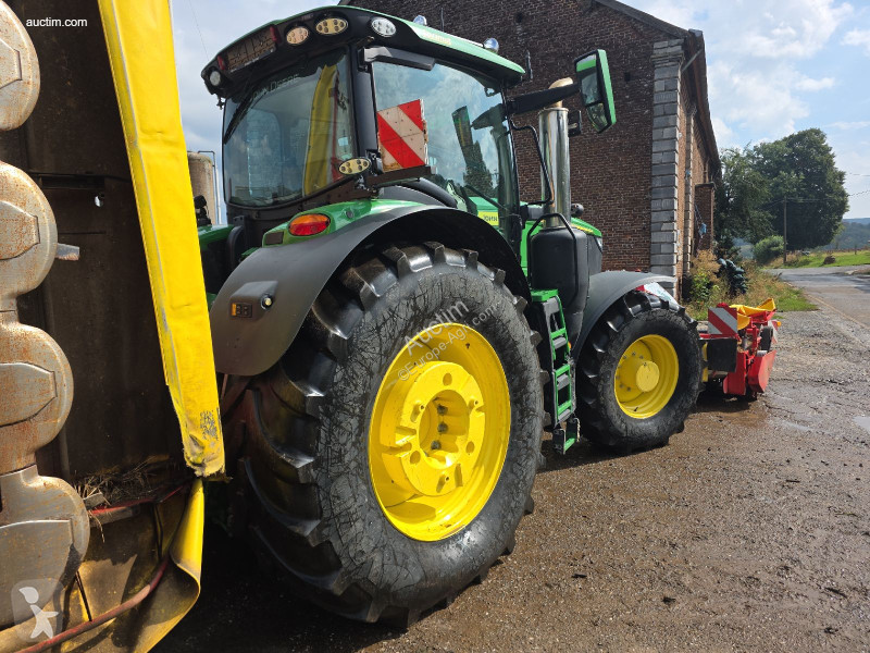 Ciągnik John Deere e18 6r 250