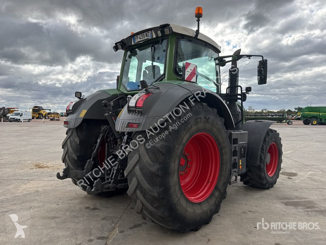 Tractor Fendt  824 Profi +