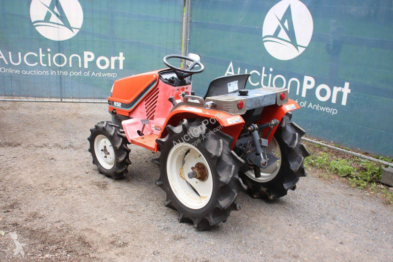 Kubota B52 tractor