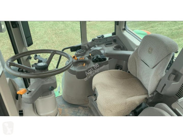 Mezőgazdasági traktor John Deere 5M 6155M