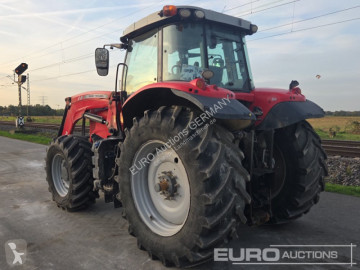 Tracteur agricole Massey Ferguson