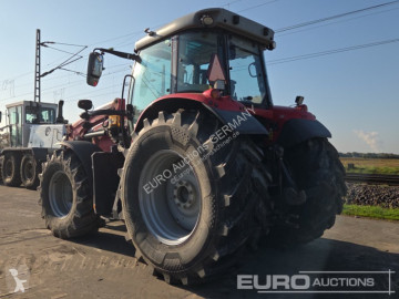 Tracteur agricole Massey Ferguson