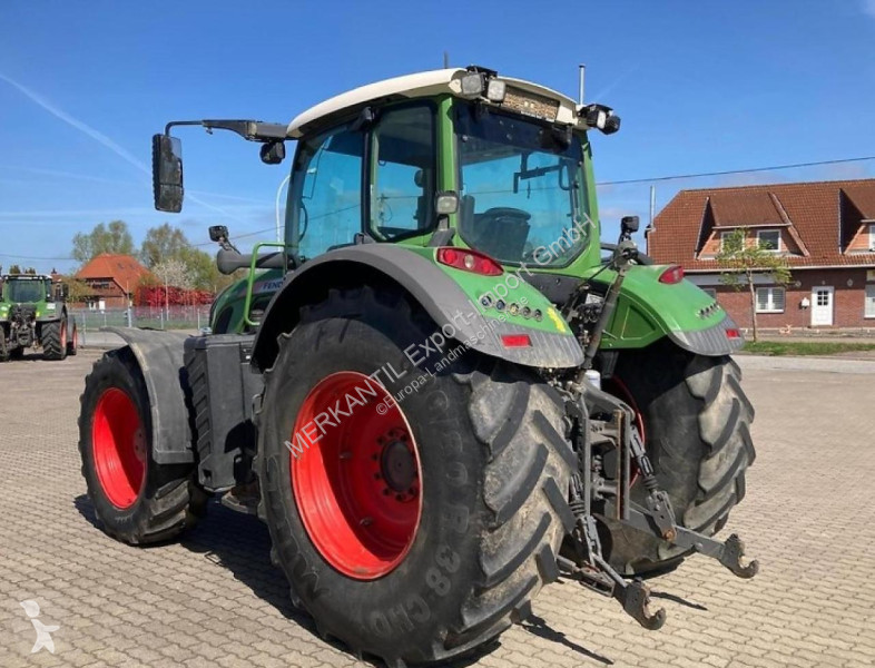 Tracteur agricole Fendt  724 Vario