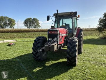 Tracteur agricole Massey Ferguson