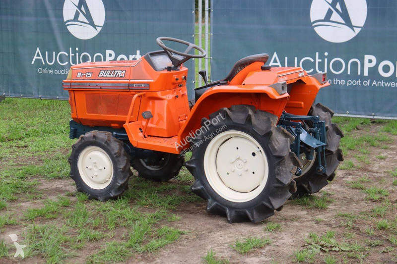Tractor agrícola Kubota B1-15 Bulltra