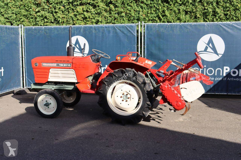 Tractor agrícola Yanmar YM 2010