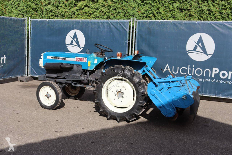 Tractor agrícola Mitsubishi D2050