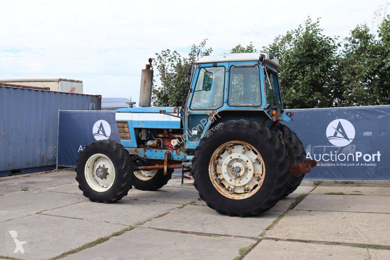 Tractor agrícola Ford TW-10