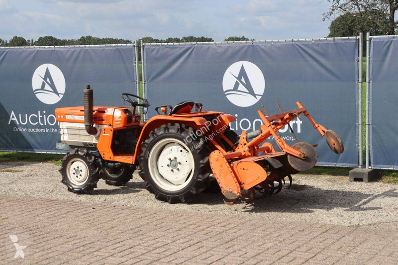 Tracteur agricole Kubota ZB1600