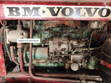 Tractor antigo Volvo