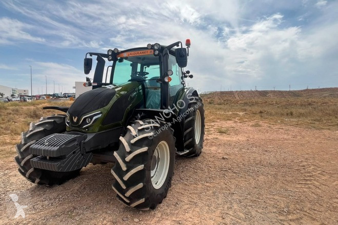 Tractor Valtra VALTRA G135A