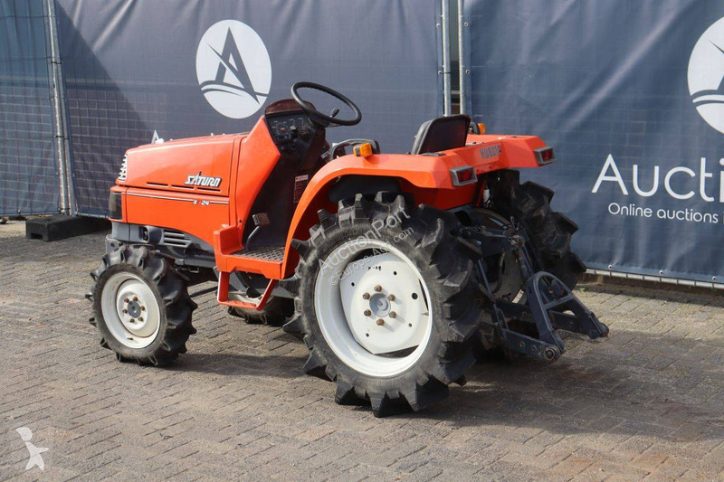 Tractor Kubota Saturn X-24