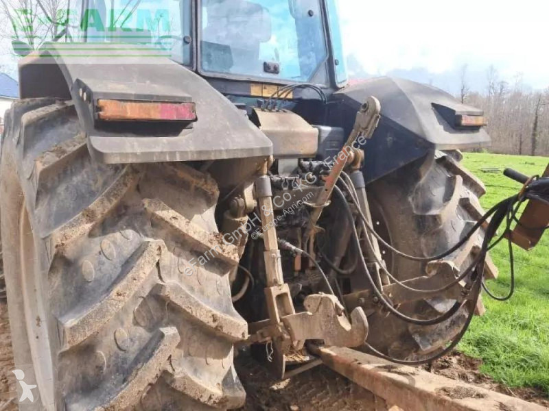 Tracteur agricole Massey Ferguson  8110