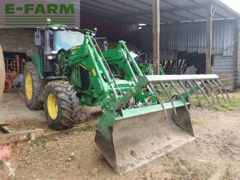 Трактор John Deere  6120m