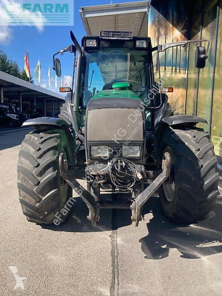 Tracteur agricole Valtra  6750 hitech
