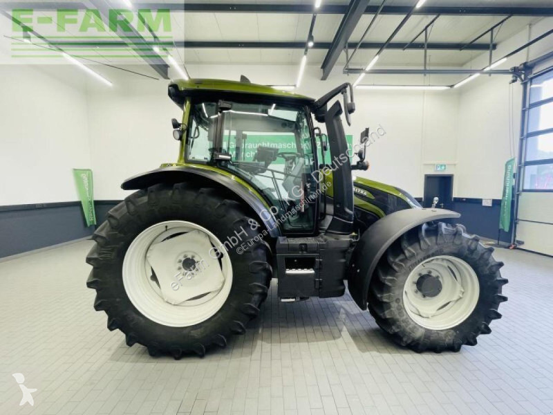 Tracteur agricole Valtra  g125ev versu