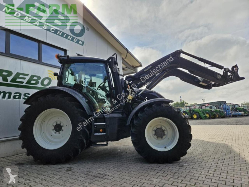 Tracteur agricole Valtra  n 175 active