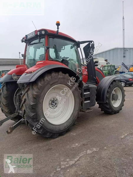 Tracteur agricole Valtra  t194
