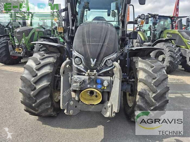 Tracteur agricole Valtra  a 105 mh4