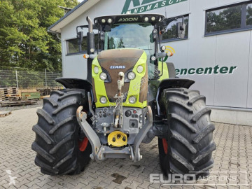 Tractor Claas