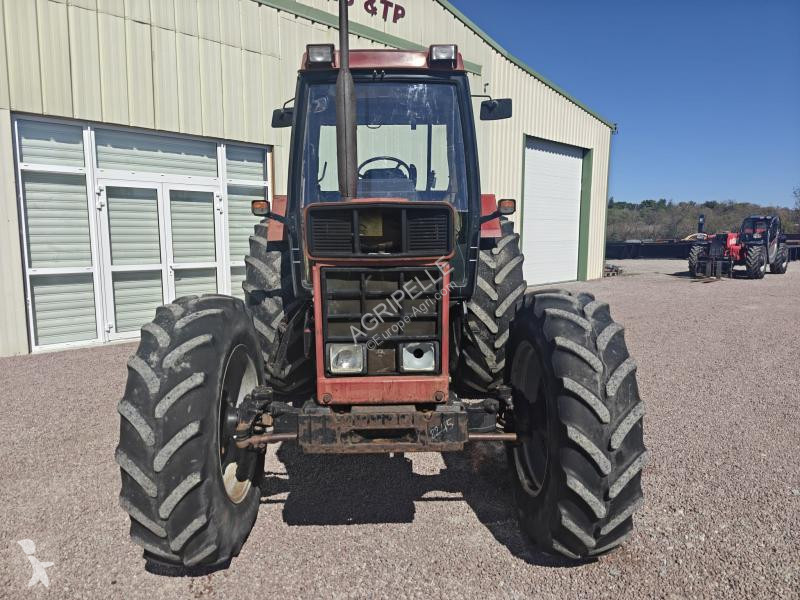 Tracteur agricole Case  1056XL
