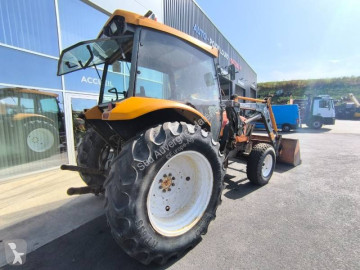 Zemědělský traktor Renault
