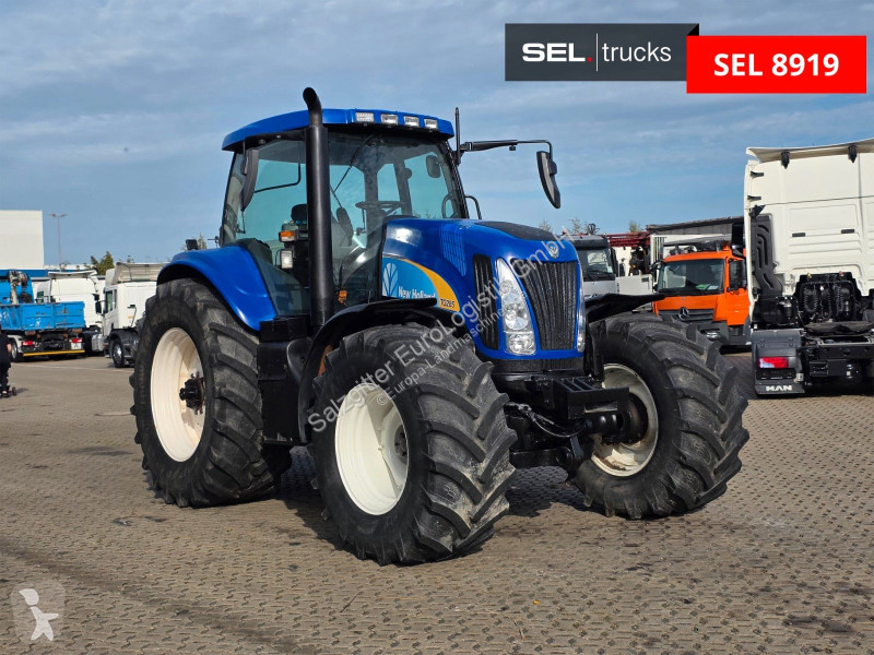 Tracteur agricole New Holland TG 230