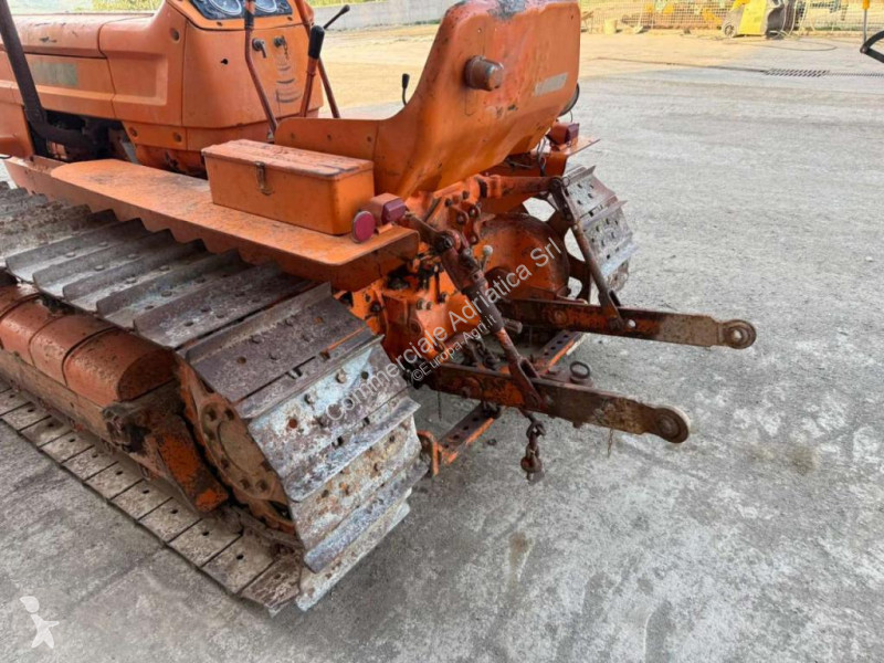 Tracteur agricole Fiat 605