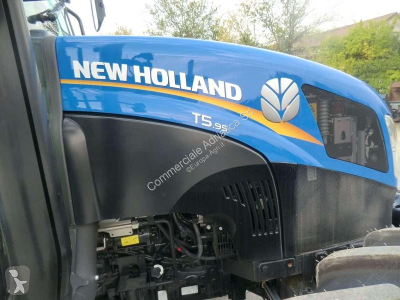 Tracteur agricole New Holland T595