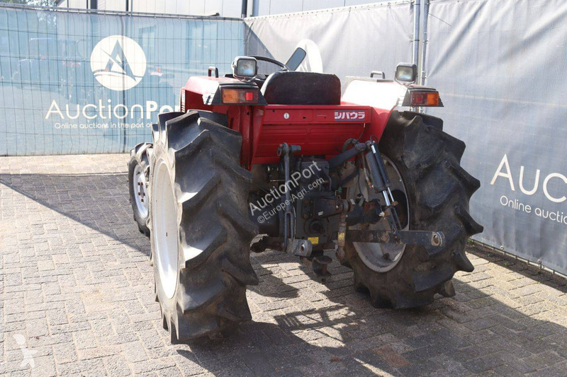 Tracteur agricole Shibaura D28F