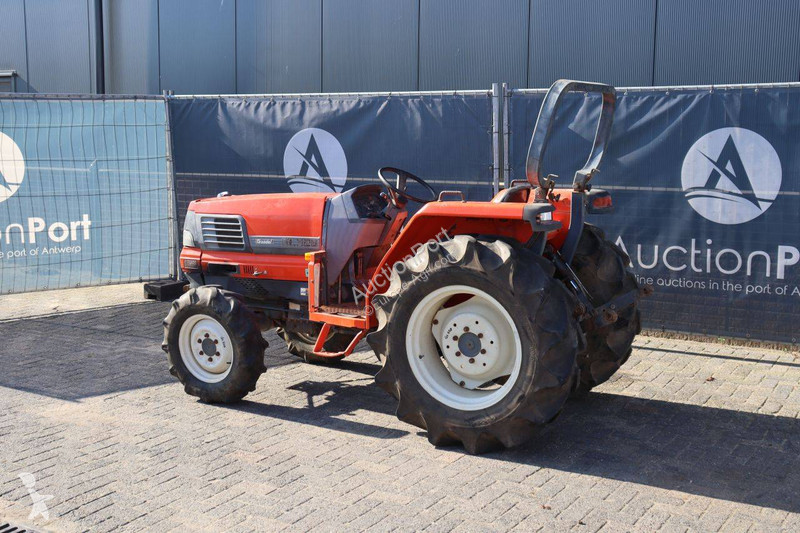Tracteur agricole Kubota Grandel GL320